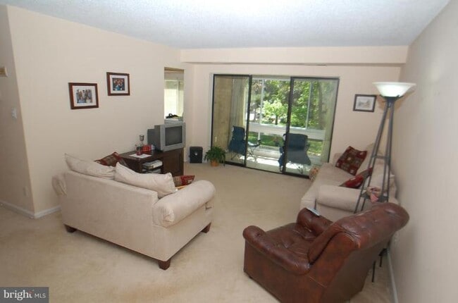Photo - 10223 Valentino Dr Unit 7314