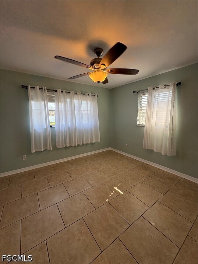 Photo - 311 SW 48th Terrace