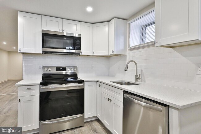 Photo - 314 Huntingdon Pike