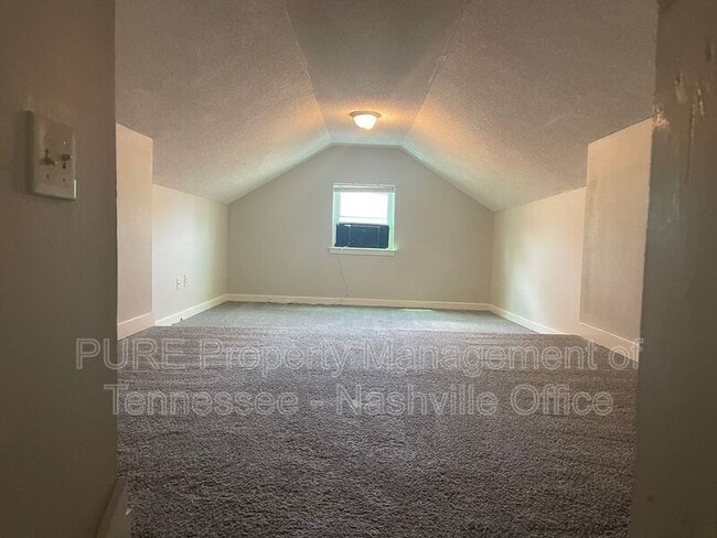 Photo - 1441 Whitney Ave