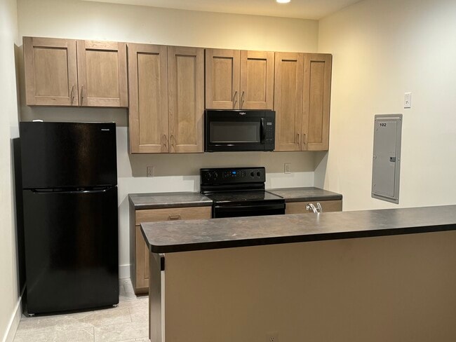 9th Street Lofts/ RENOVATED 2023