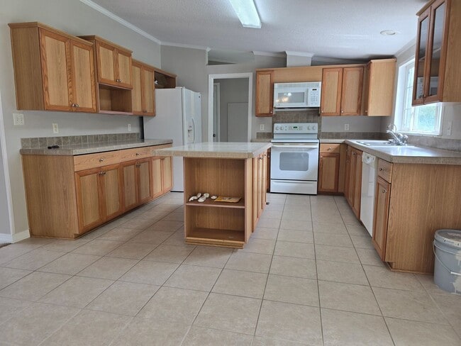 Photo - Available in Soon! Quiet Country Living! Spacious 4 Bed, 2 Bath In Currituck