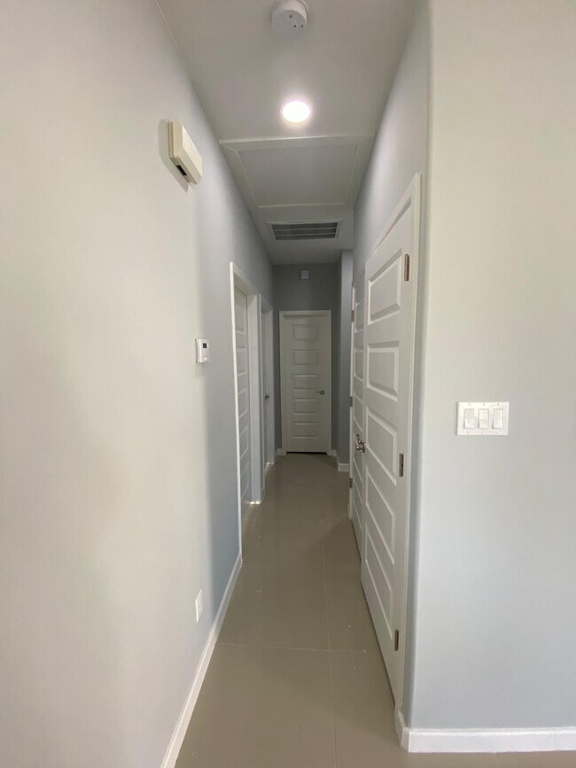 Photo - 1428 W Harrison Ave Unit 1