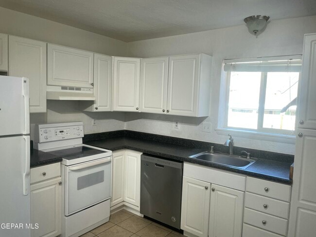 Photo - 4433 N Stanton St Unit A502