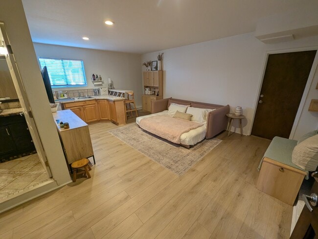 Photo - 301 Windward Ave Unit B