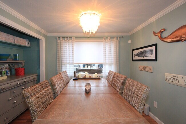 Photo - 32 Tupper Ave