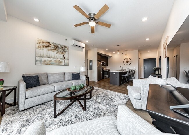 Photo - 1 bed, 1 bath Top Floor near Garden of the Gods Unit Silverstone 5661 #301