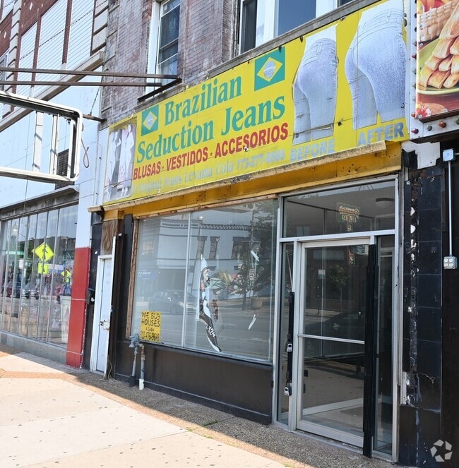 Building Photo - 4016 W 26th St Rental