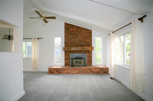 Photo - 6038 S Main St