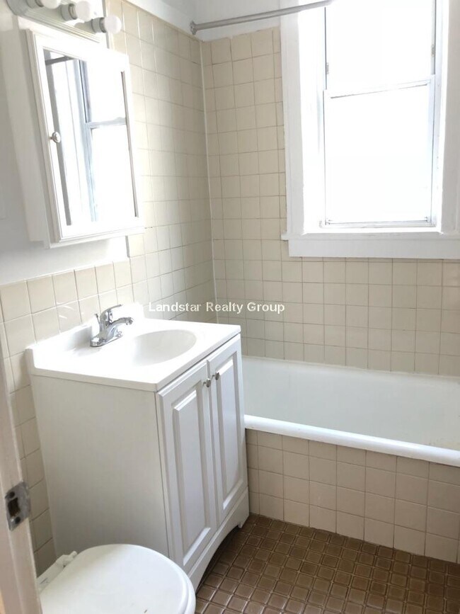 Photo - 4937 N Whipple St Unidad 3e