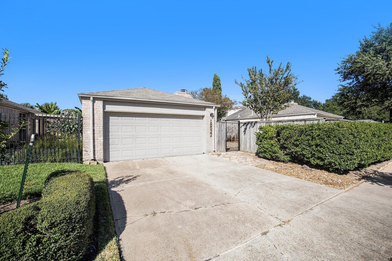 Photo - 18522 Glen Briar Ln