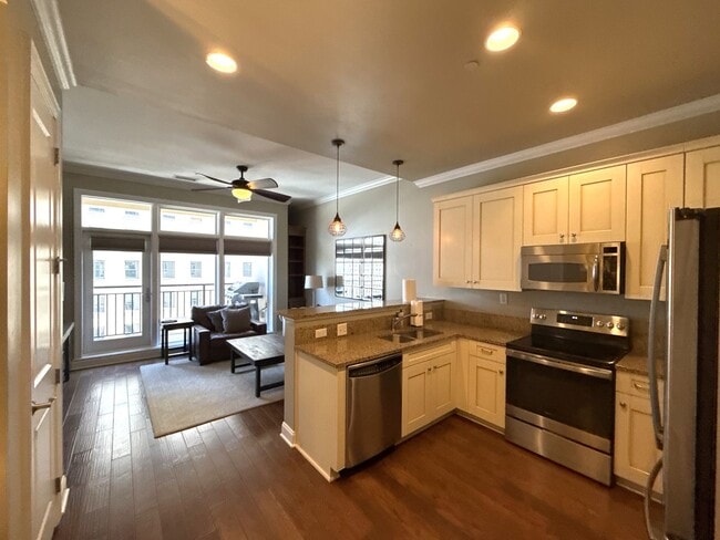 Photo - 230 S Tryon St