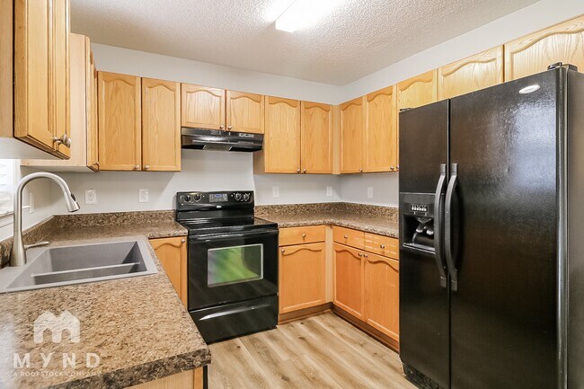 Photo - 255 Morgan Pkwy