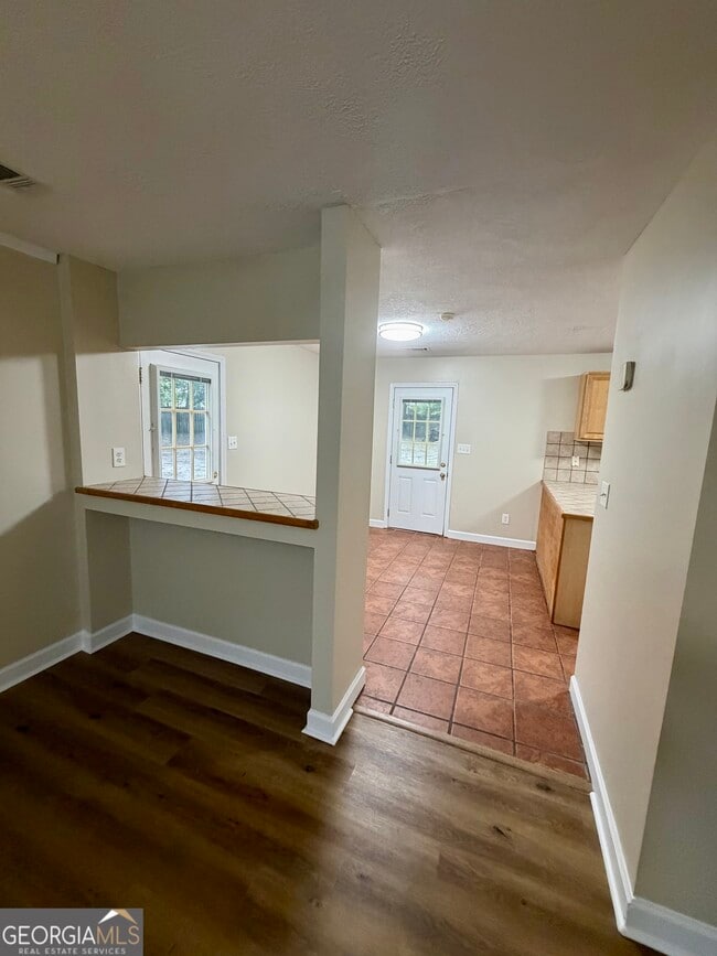 Photo - 513 Cherokee Ct