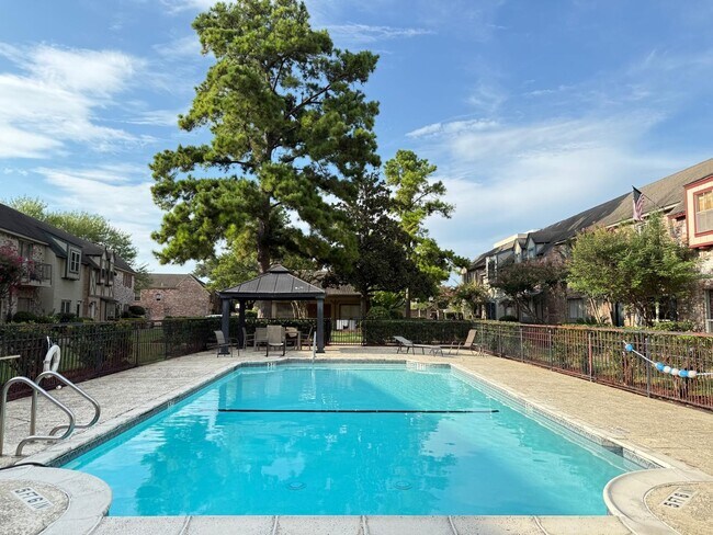 Photo - 14719 Barryknoll Ln Unidad 56