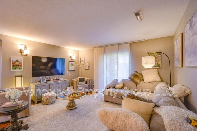 Photo - 14019 NE 20th Ave Unit 37