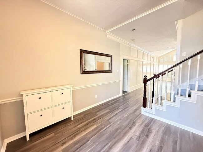 Photo - 2906 Deer Creek Dr