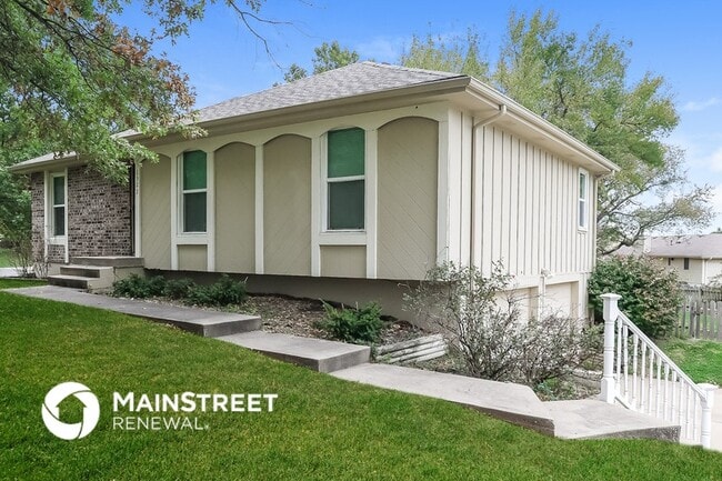 Photo - 1523 NE Westwind Dr