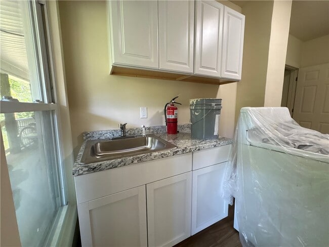 Photo - 37 Grand St
