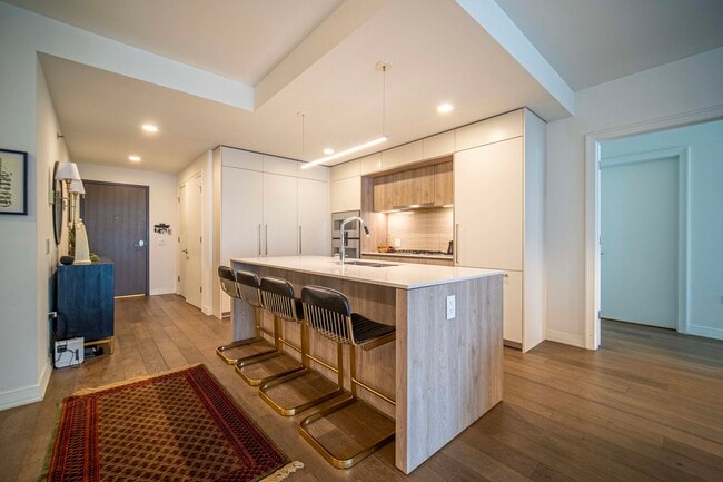 Photo - 211 N Harbor Dr