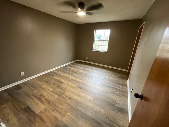 Photo - 4387 Wilton St Unidad WOODS-4387 Wilt -WOODS - 4387 A Wilton Street