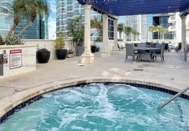 Photo - 1200 Brickell Ave Unit 3318