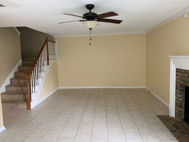 Photo - 6017 Sussex Dr