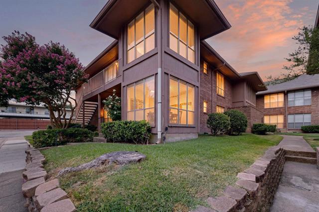 Building Photo - 10530 Stone Canyon Rd Unit 108