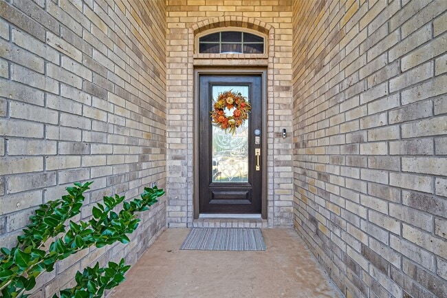 Photo - 28307 Hannahs Harbor Ln