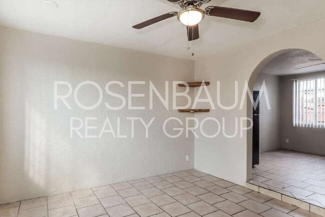 Photo - 302 W Flores St Unit 3