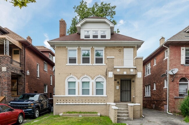 Photo - 3010 Cortland St