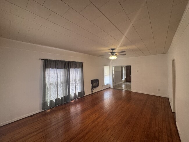 Photo - 307 N Witte St