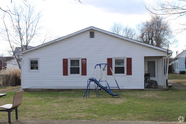Building Photo - 1024 S Hinde St Unit B Rental