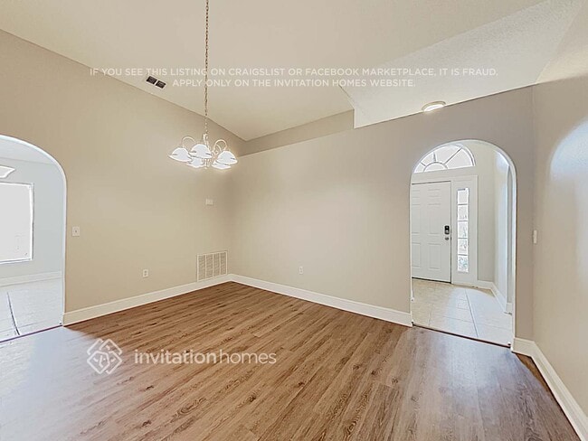 Photo - 3260 Erskine Dr