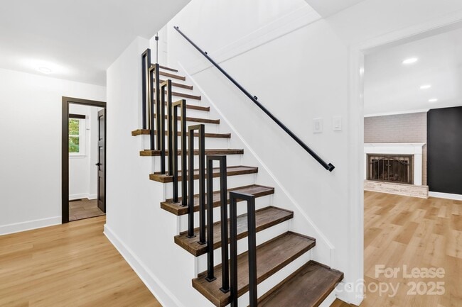 Photo - 7201 Leaves Ln