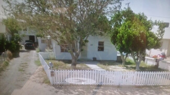 Photo - 615 Tyler St