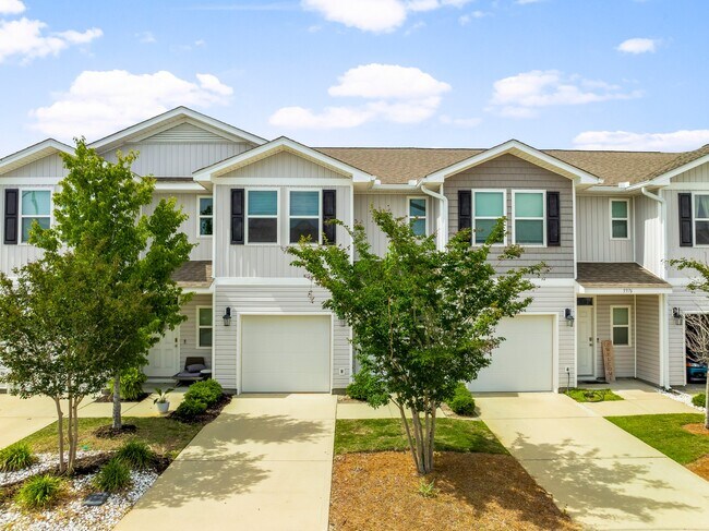 Building Photo - 5980 Callaway Cir