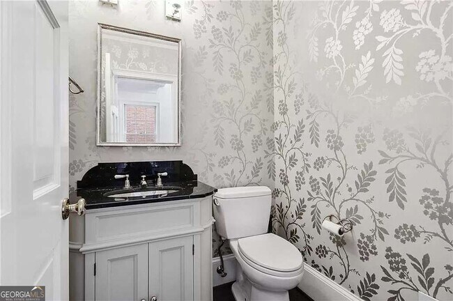 Photo - 460 Ivy Park Ln NE