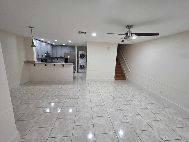 5362 SW 125th Ave