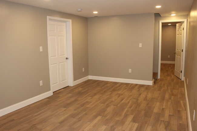 Photo - 246 Hill N Dale Rd