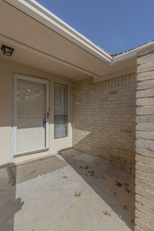 Photo - 9806 Cane Creek Dr