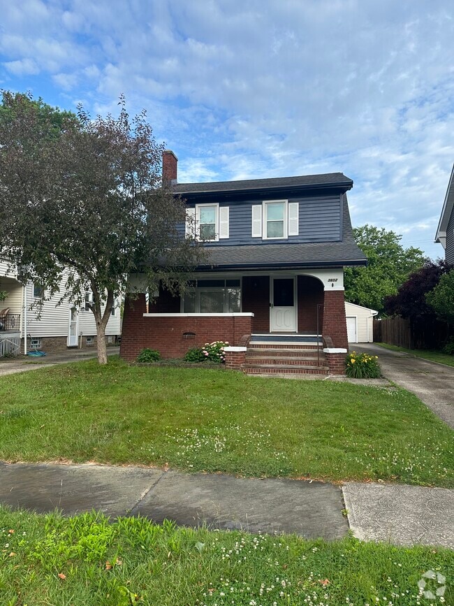 Building Photo - 3602 W 148th St Rental