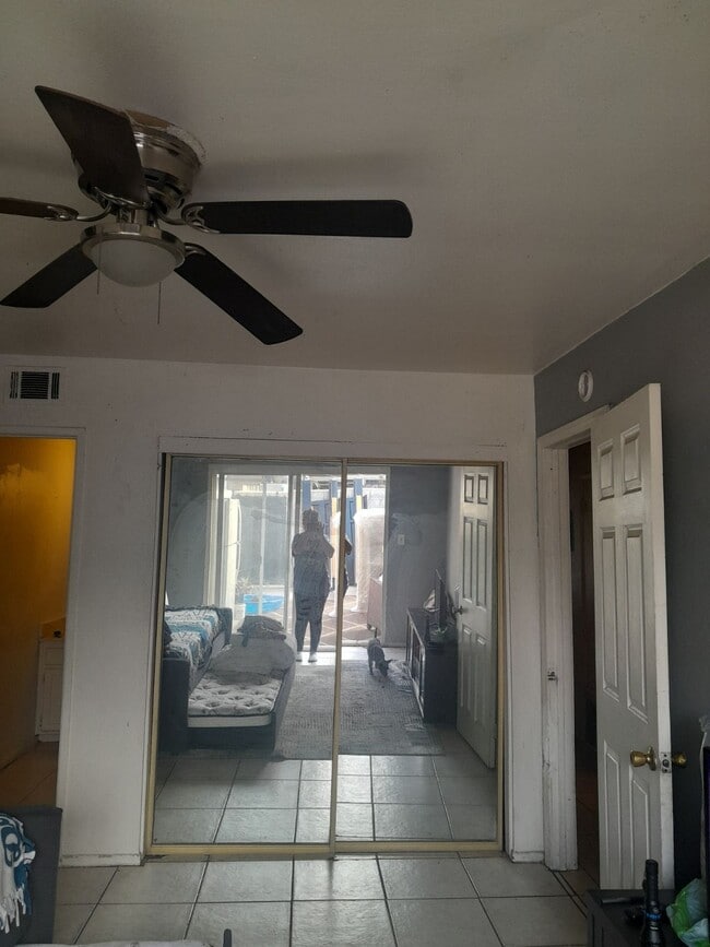 Photo - 1141 W D St Unit Apartment Available now