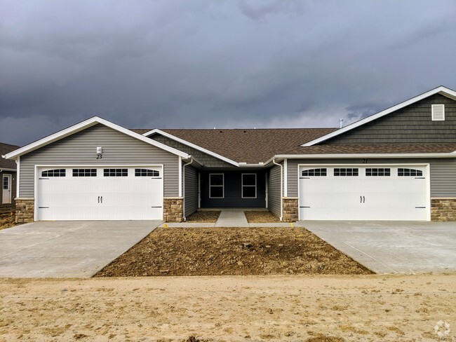 Building Photo - Villas at Charleston Rental