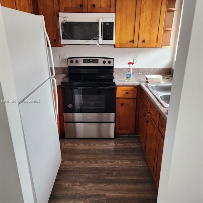 Building Photo - 5461 W 24th Ave Unit 54