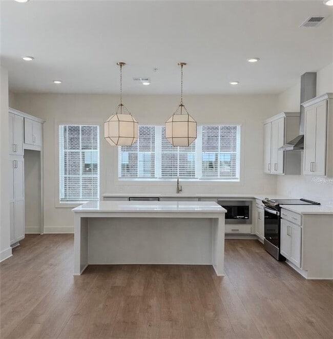 Building Photo - 2640 Mackintosh Ct