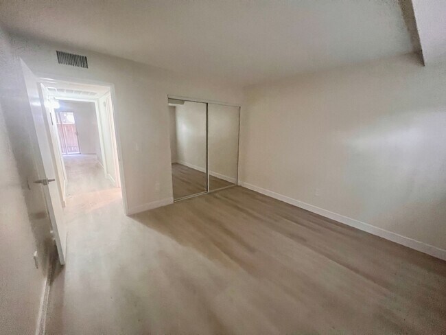 Photo - Columbus Terrace