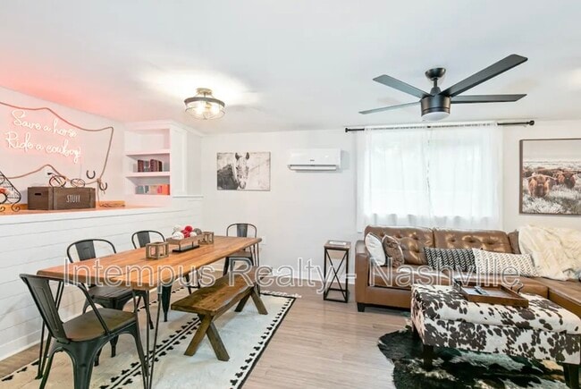 Photo - 840 Lemont Dr