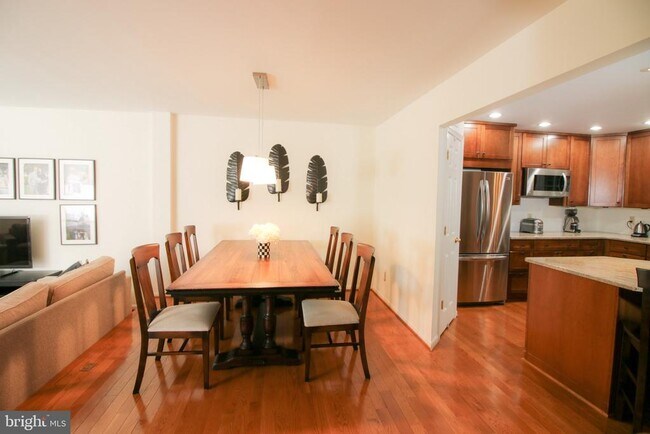 Photo - 1392 Park Garden Ln