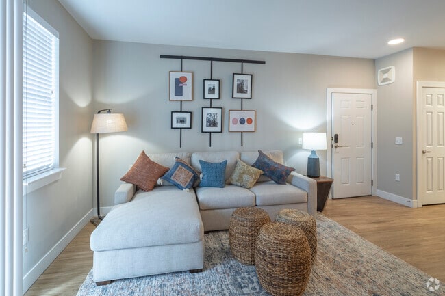 Interior Photo - Range at Reunion Rental